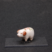 AN　陶器製　豚の貯金箱　065